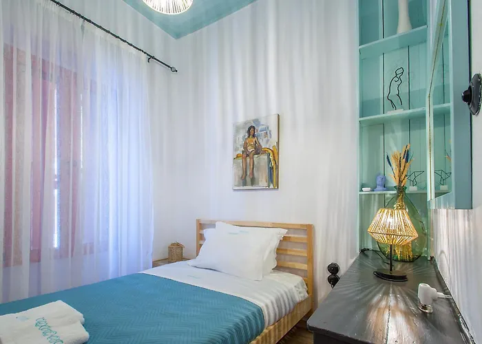 Archipelagos By Halu! * مدينة سكياثوس